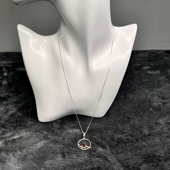 Houston Museum Science Dinosaur Necklace Silver Tone Amber Brontosaurus NWT - Picture 3 of 9